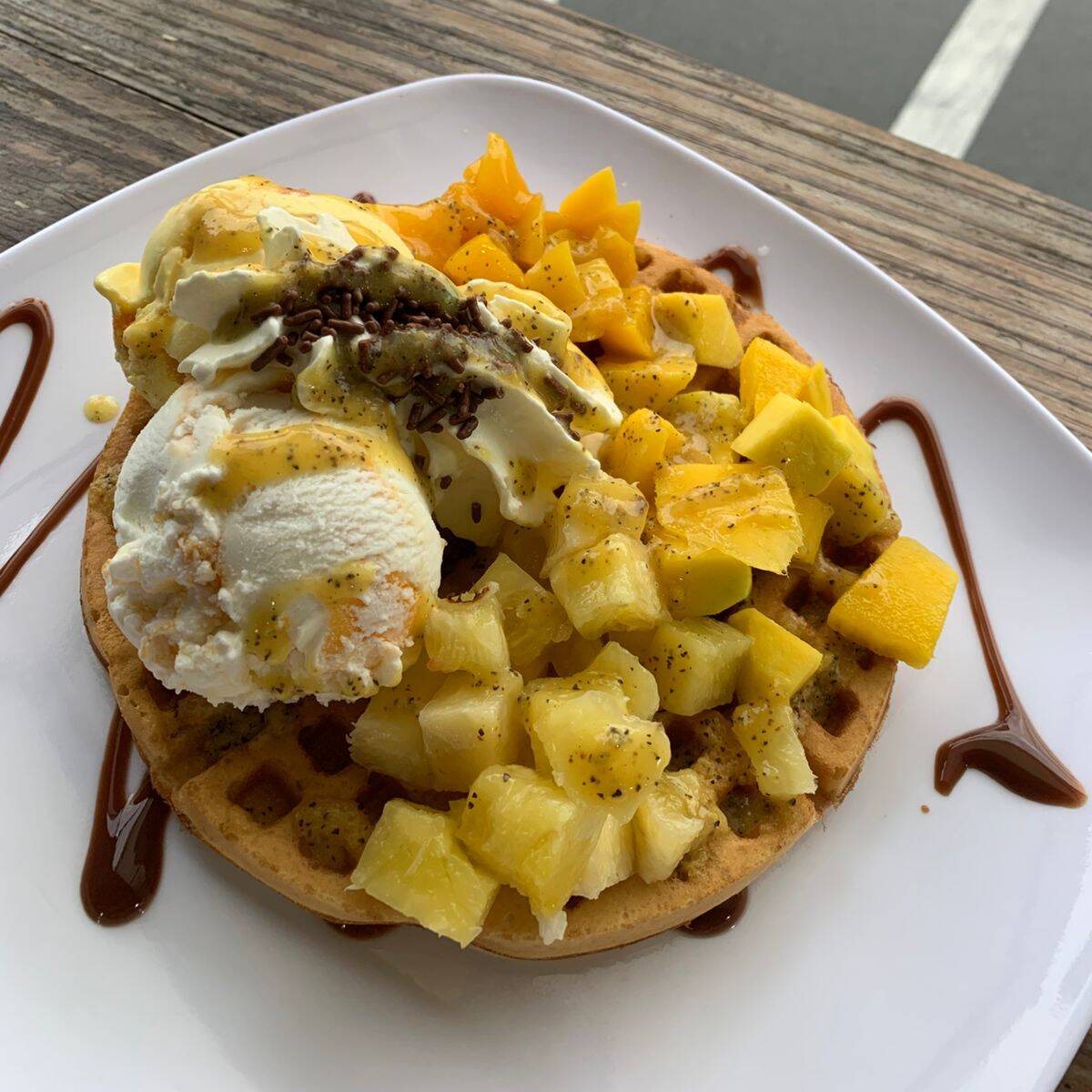 Waffle Frutos Amarillos