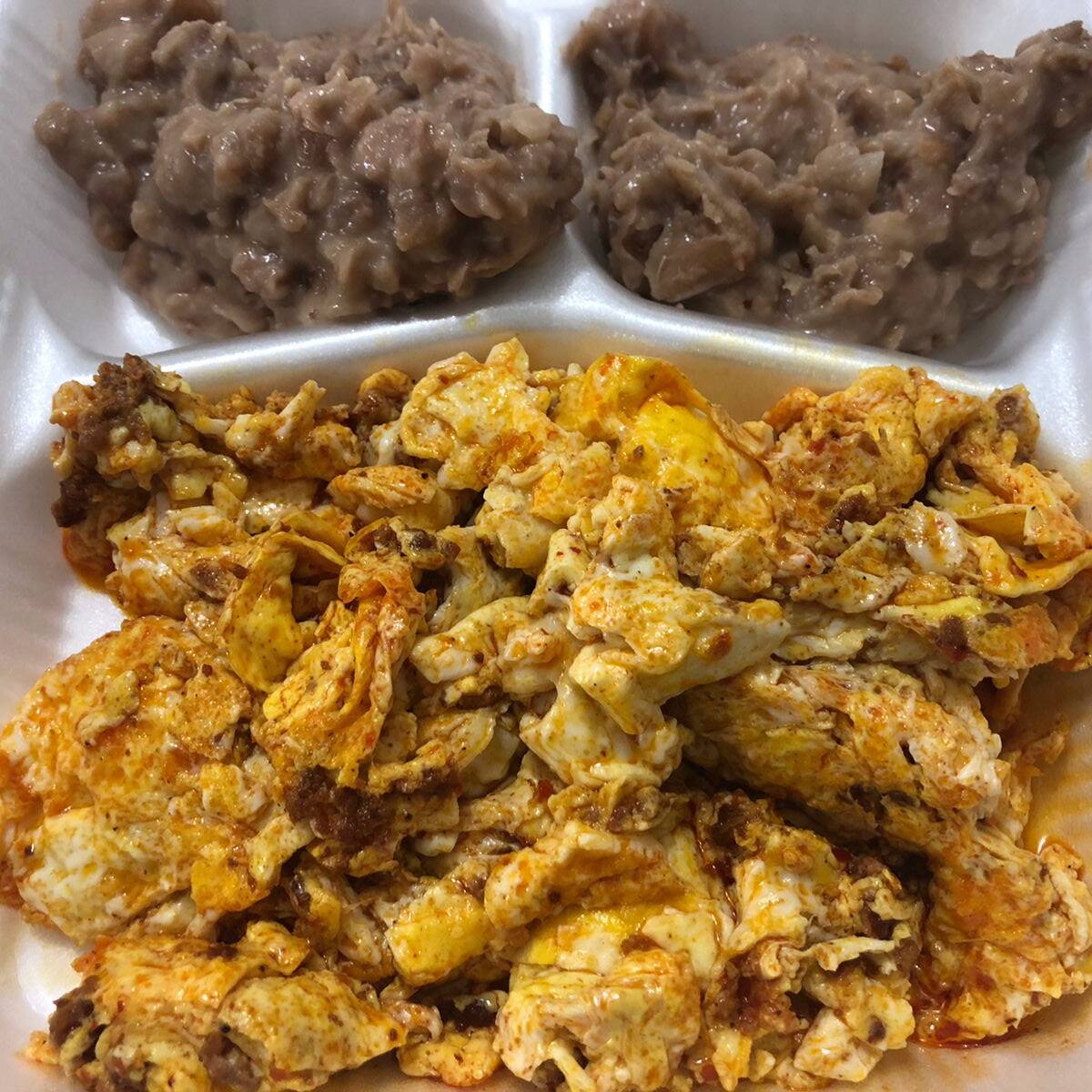 Huevos con Chorizo