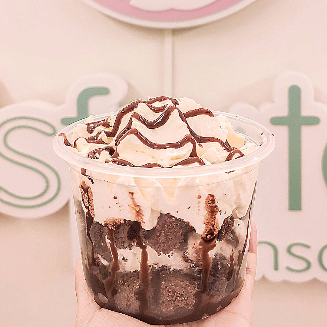 Brownie con Helado