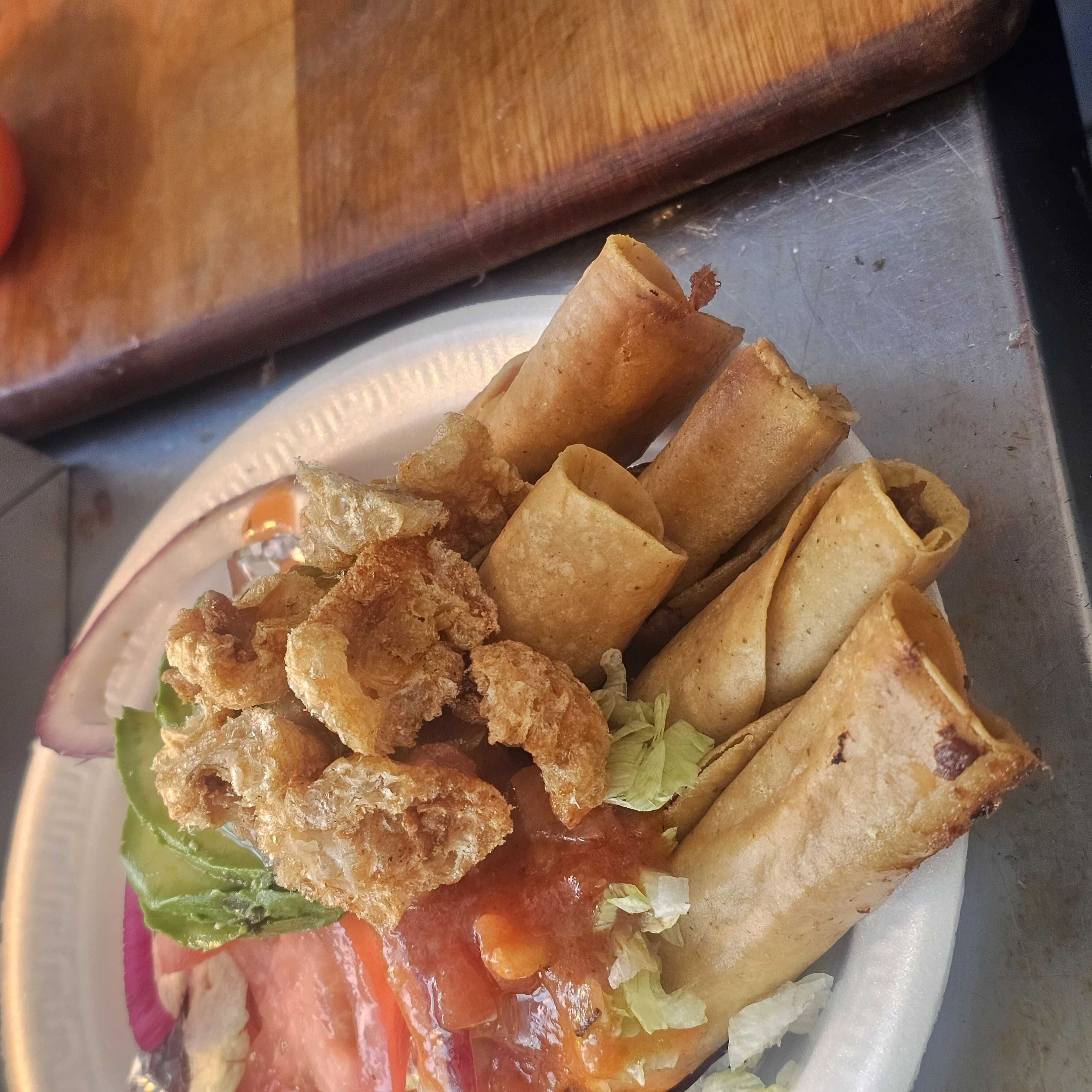 Deliciosas Flautas De Carnitas