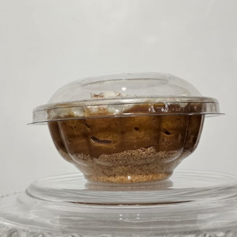 Delicioso Banoffe com farinha de biscoito, doce de leite viçosa, banana caramelizada e finalizado com chantily com canela polvilhada