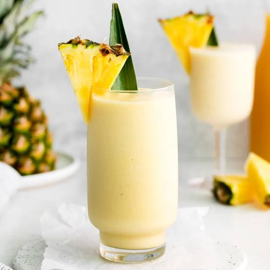 Agua de Piña Colada
