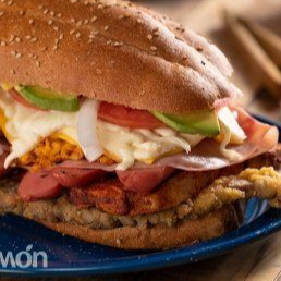TORTA GIGANTE CUBANA