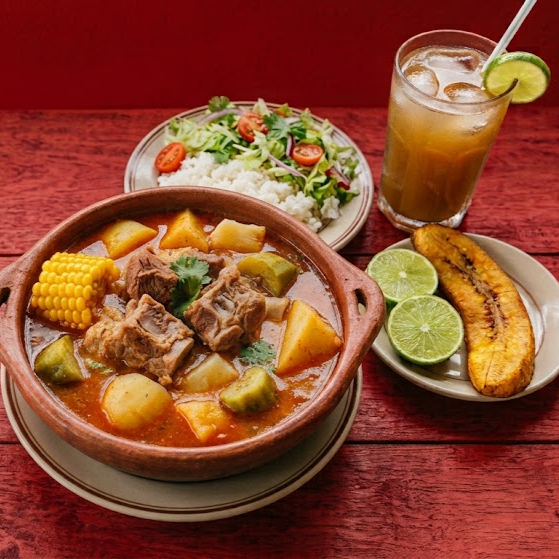 Sancocho Mixto Res y Cerdo