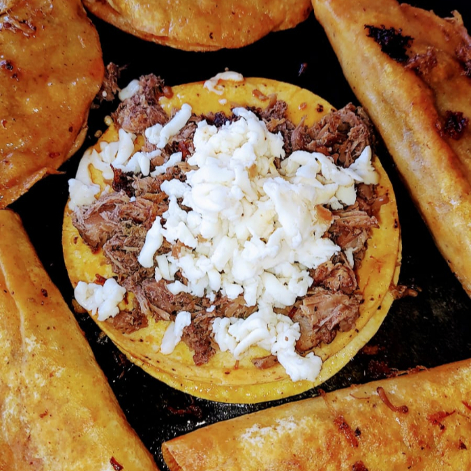 Quesa Birria de Maíz