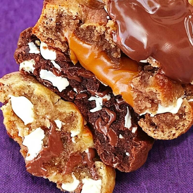 Caixa Com 5 Cookies: 1 Double 1 Dark 1 Chatinho 1 Brigadeiro 1 Bueníssimo (Nutella)