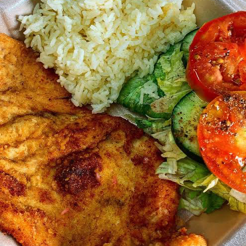 MILANESA DE POLLO EMPANIZADO