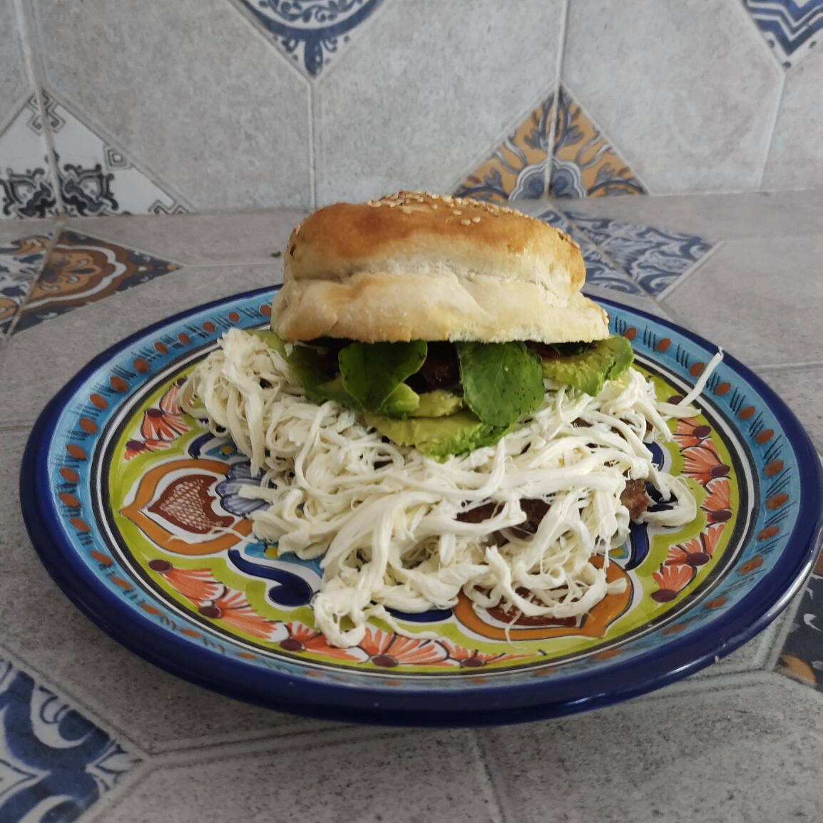 Cemita de carne enchilada