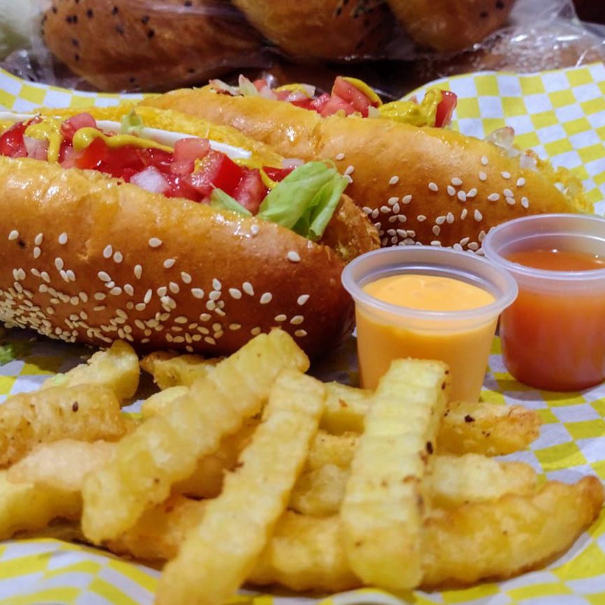2 Hot-Dog + Papas
