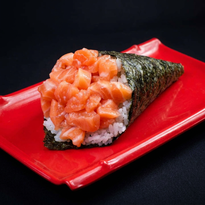 Arroz,Alga,Salmao Em Cubos Temaki Simples Não Contén Cream Chesse, Gergelin E Cebolinha.