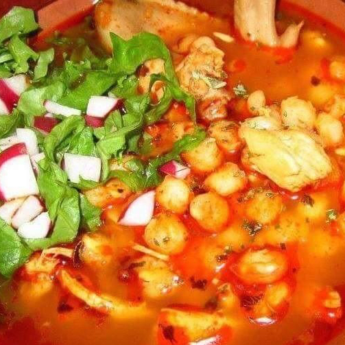 Pozole Rojo con Pollo 500ml
