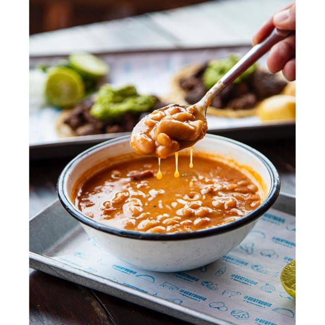 FRIJOLES CHARROS DE LA OLLA