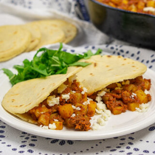 Gordita de Papas con Chorizo