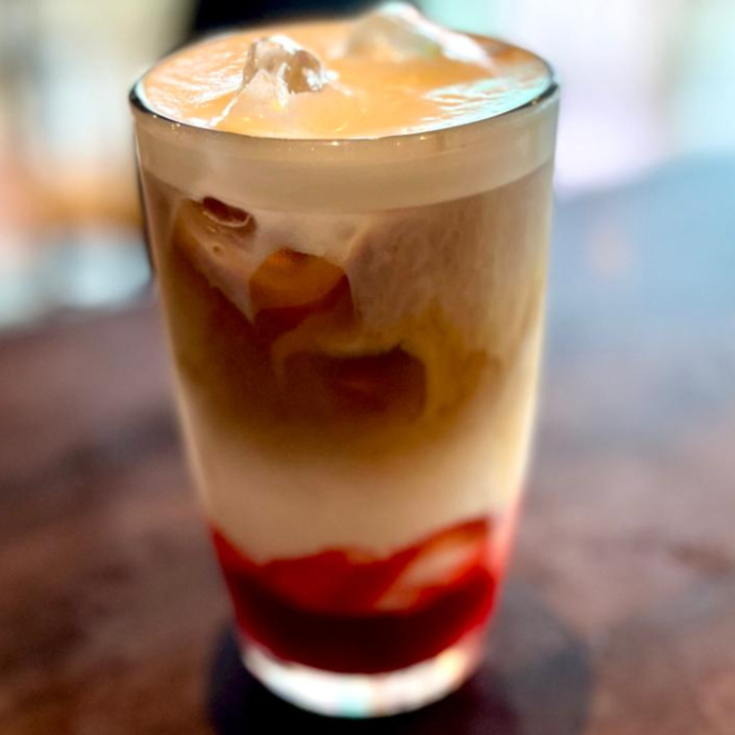 STRAWBERRY ICED LATTE