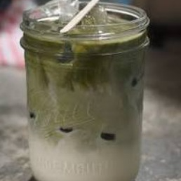 Matcha Frío en las Rocas