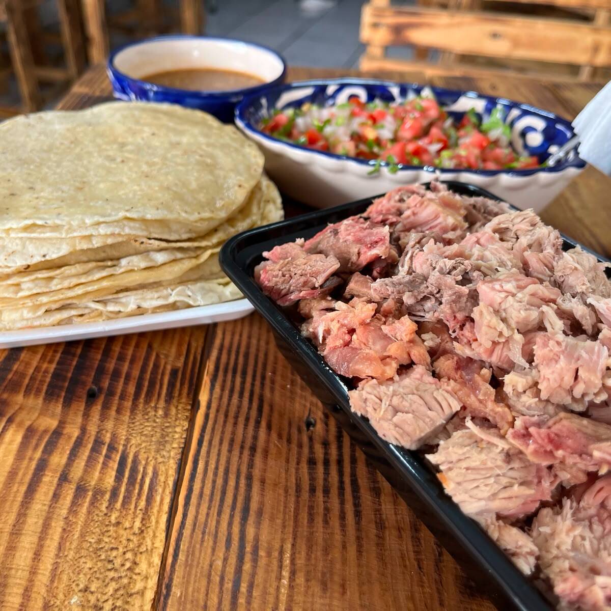 ½ kg de Carnitas