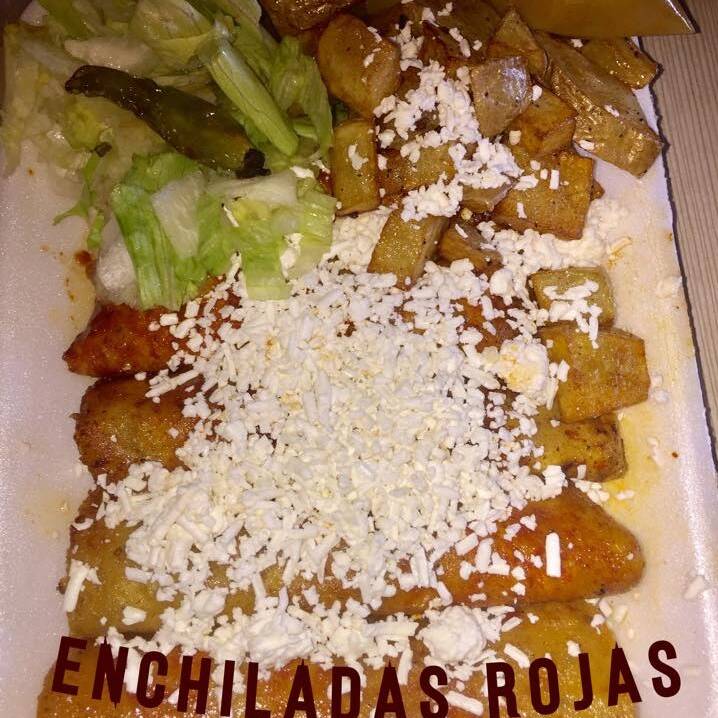 Enchiladas rojas.