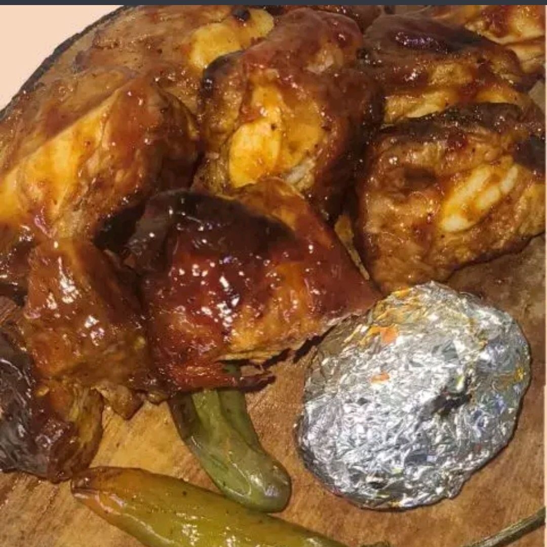 1/2 DE COSTILLA N BBQ