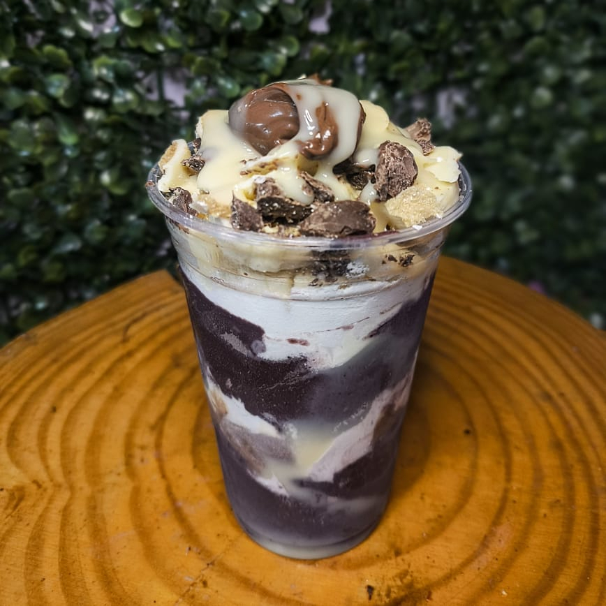 Se delicie com nosso delicioso açai e não se esqueça de escolher os complementos,caso não escolha e não responda o chat, irá apenas açai puro (OBS:NÃO ENVIAMOS ITENS SEPARADOS FORA DO COPO) *foto ilustrativa*