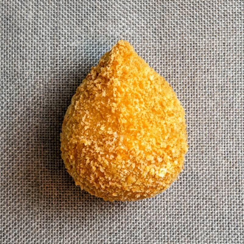 coxinha japonesa .salmao grelhado com creme chese e cebolinha ,crocante e deliciosa