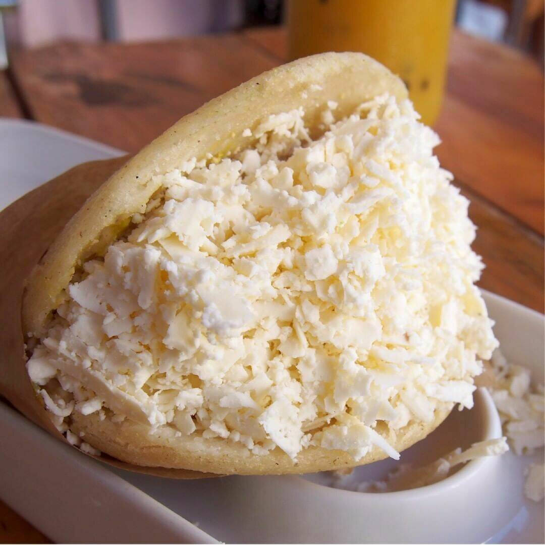 Arepa Queso Blanco