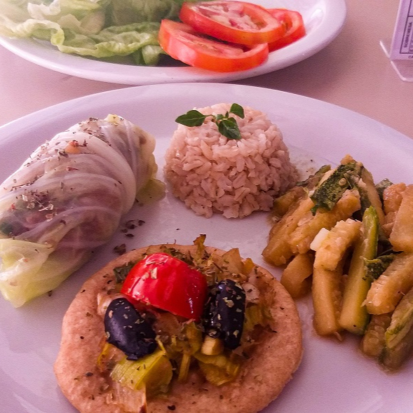 Berinjela à Parmegiana,
Arroz Integral,
Bife de Beterraba,
Acelga Refogada.