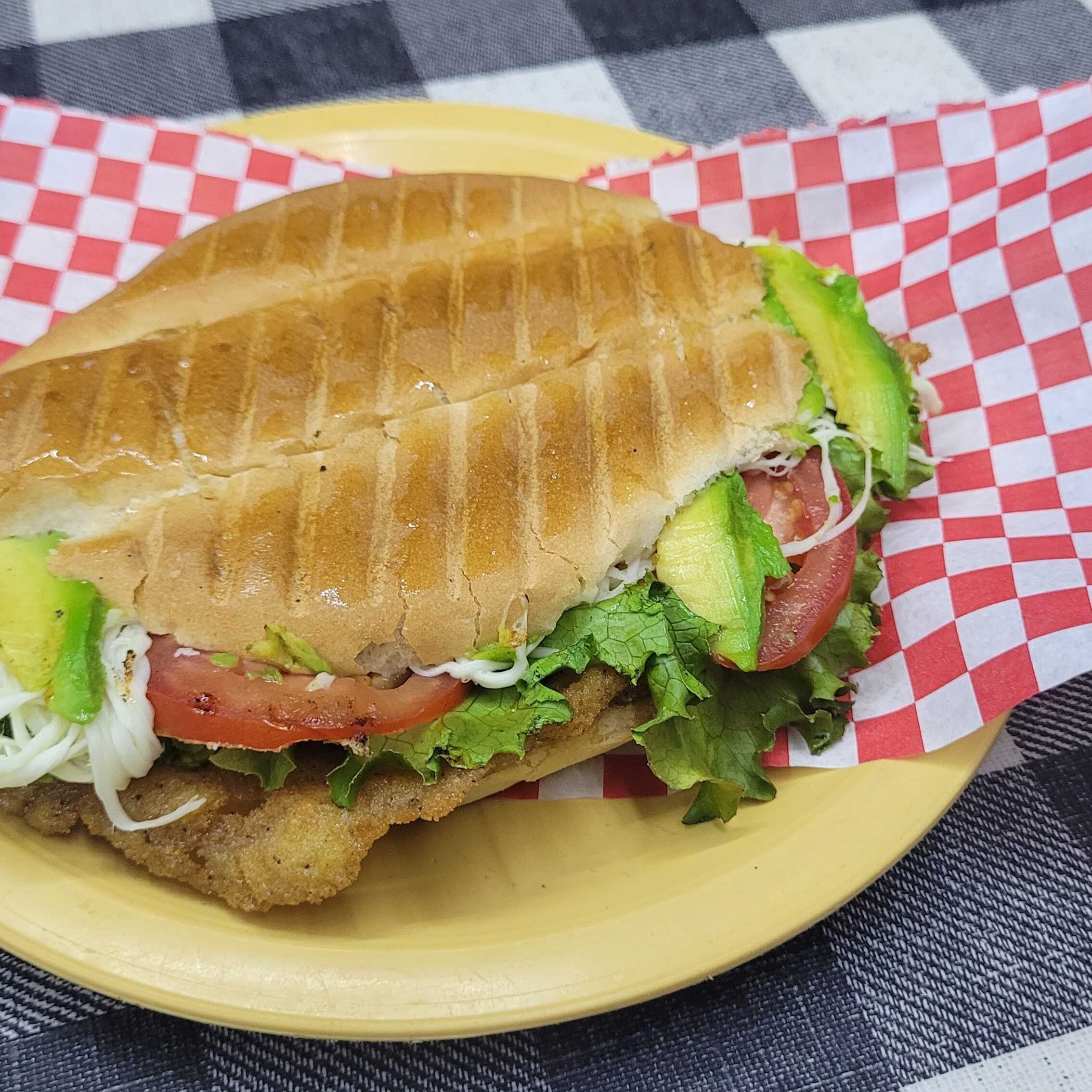 TORTA MEDIANA DE MILANESA DE PUERCO