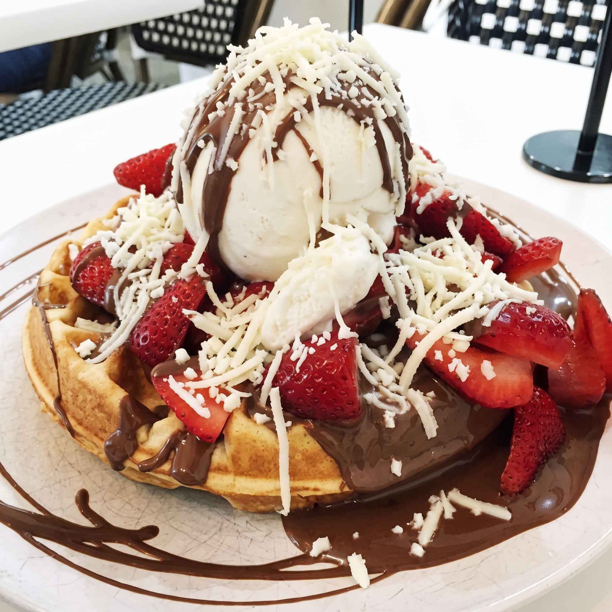 WAFFLE QUESO