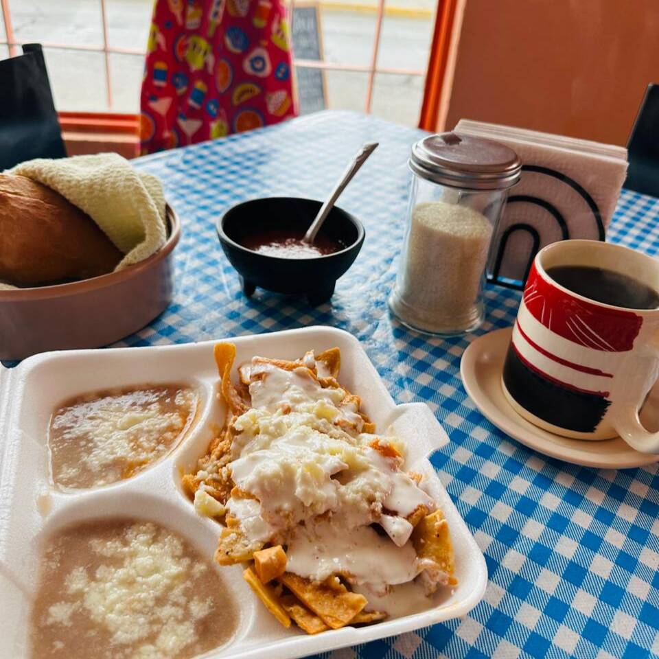 Chilaquiles Rojos