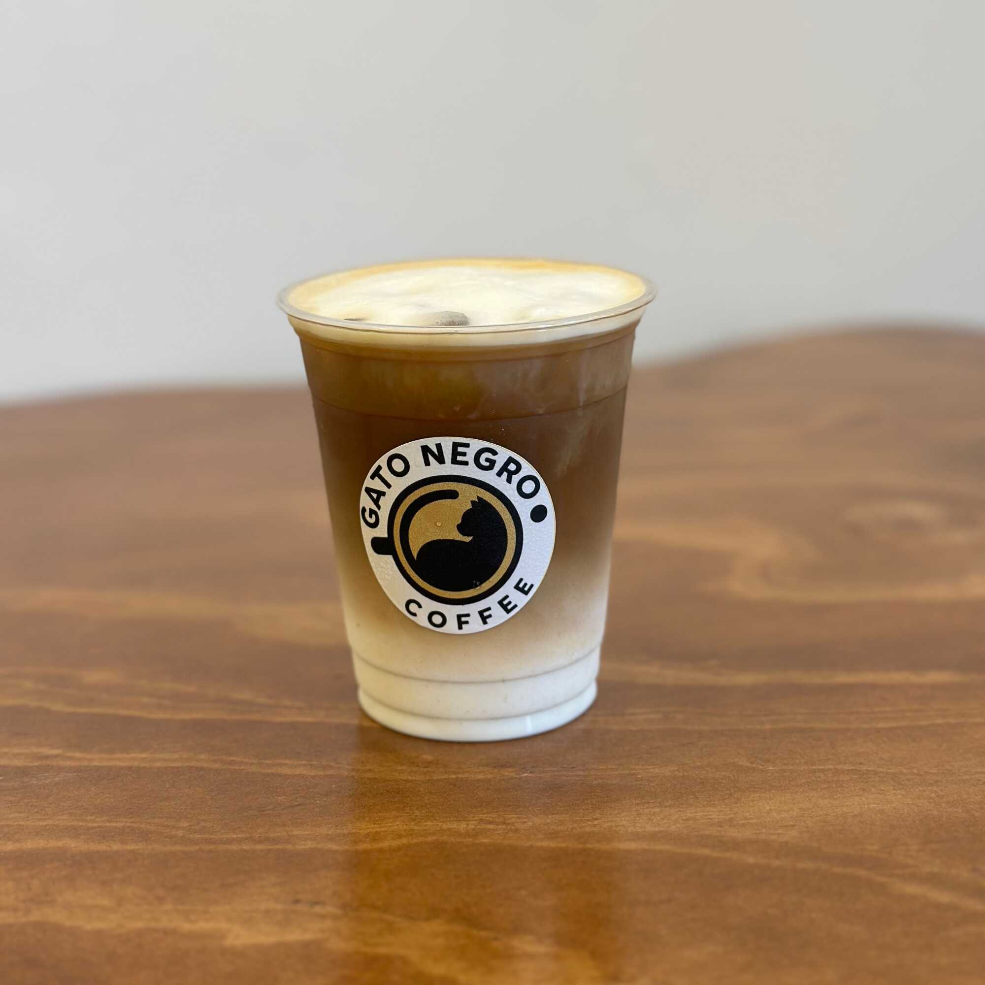 Latte en las Rocas Regular 12 Oz