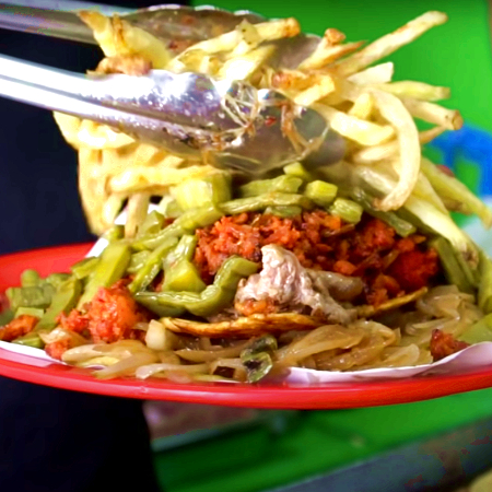 K TACO CHORIZO TOLUQUEÑO CON PAPAS + POSTRE SORPR
