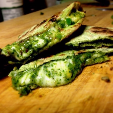 Pupusa Brócoli con Queso
