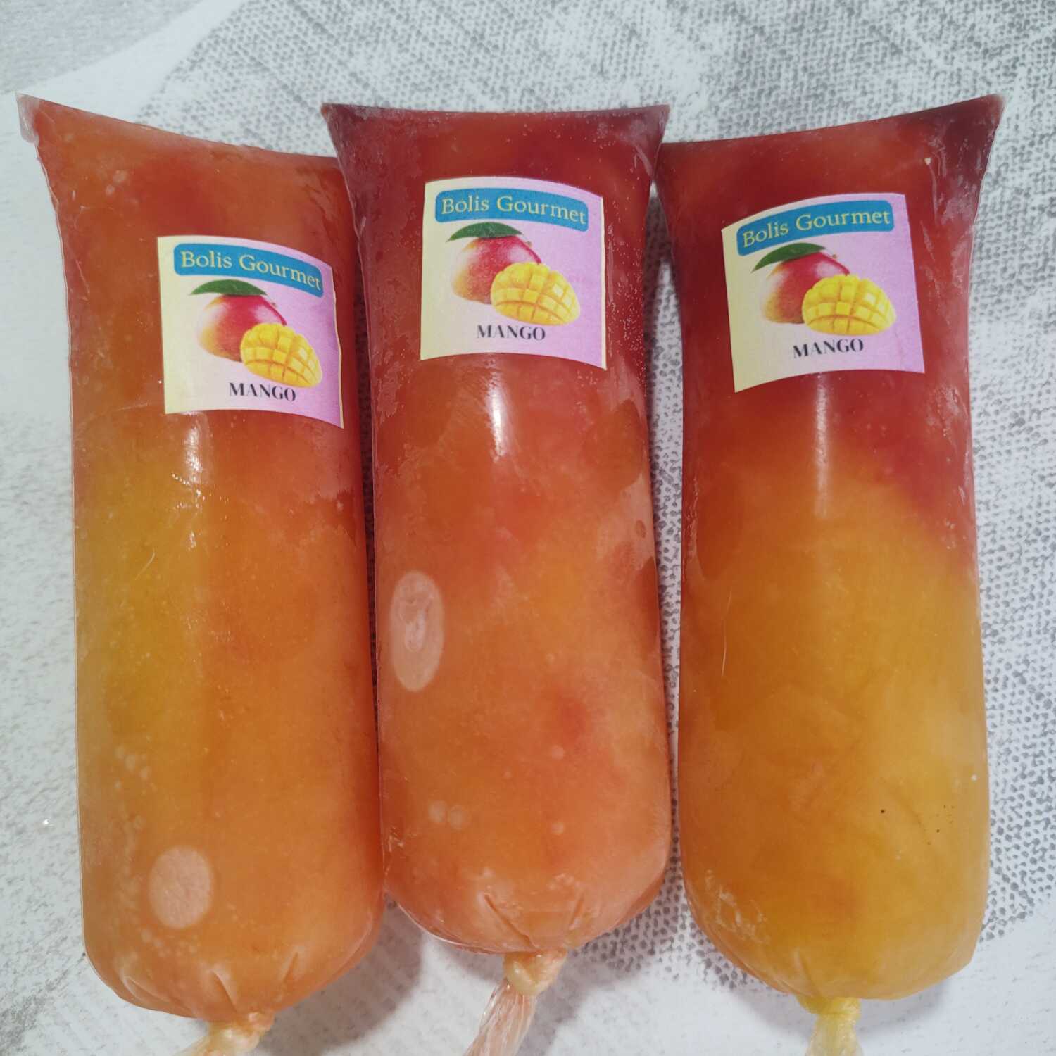 Boli de Agua Mango con Chamoy