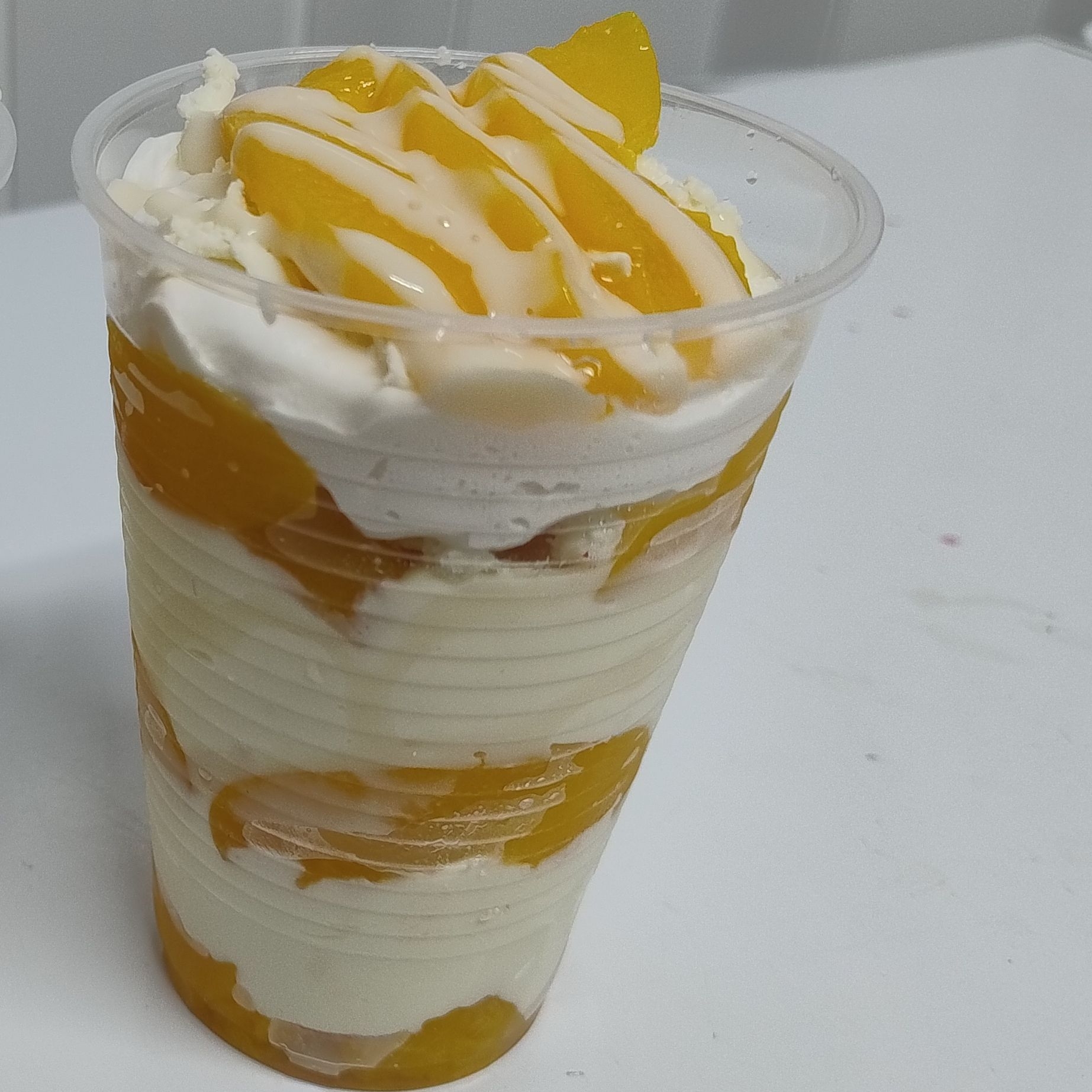Duraznos con crema + Postre de Oreo