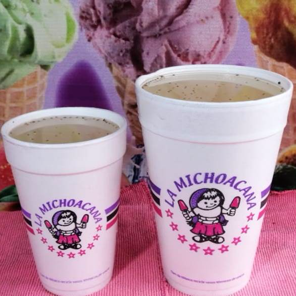 agua de limon con chia.