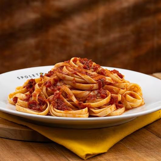 Escolha sua Massa Italiana (300g) e combine com Molho Pomodoro (3 conchas)