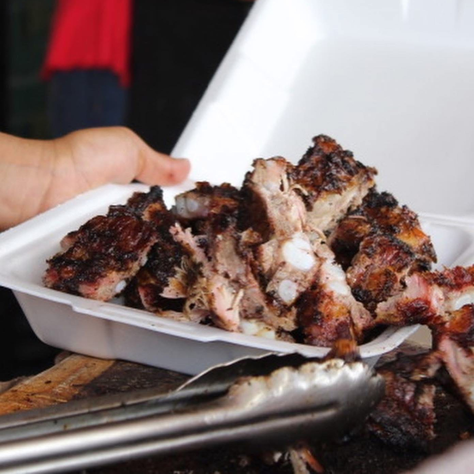 COMBO 3 1/2 COSTILLA Y 1/2 DE POC-CHUC
