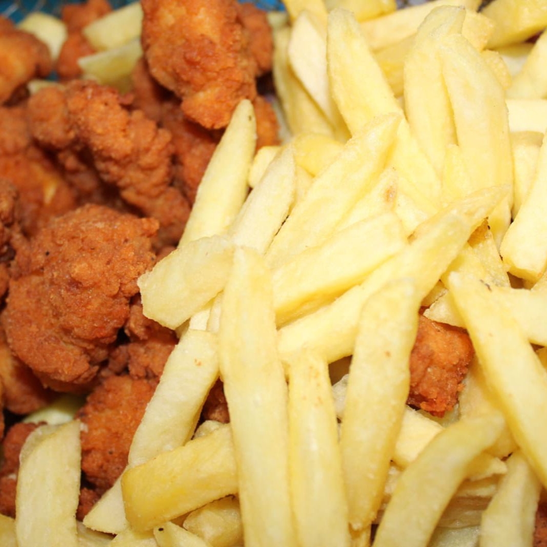 Boneless 300 G más Papas Francesas