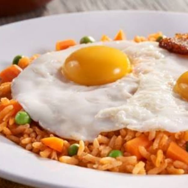 Porcion de Arroz con 1 Huevo Estrellado