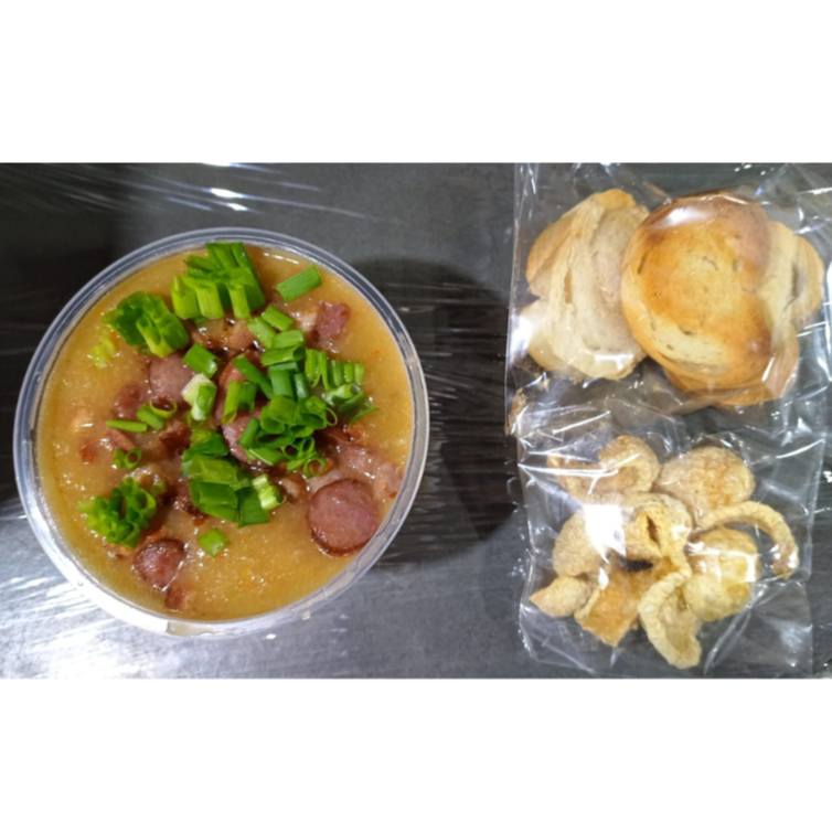 Caldo de Mandioca - Carne Desfiada - Bacon Defumado - Calabresa - Cebolinhas.
Acompanha Torradas e Torresmo.