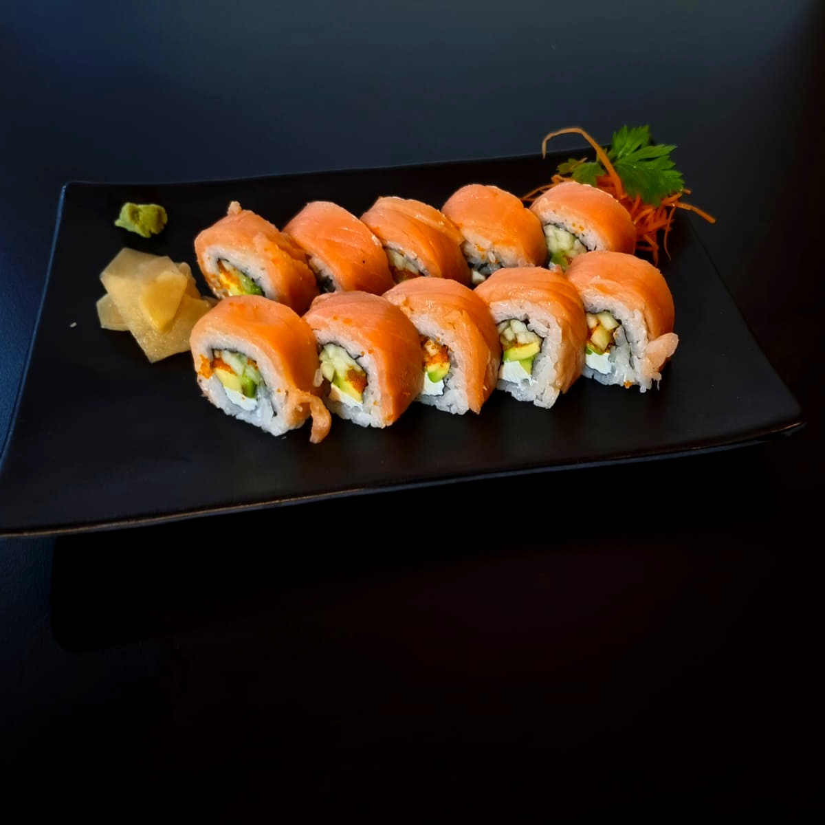 Salmón Roll