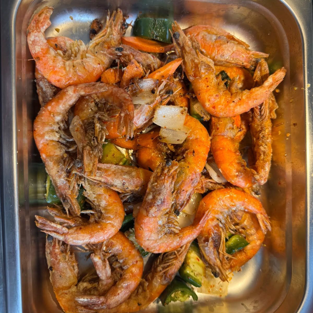 Camarón salteado con vegetales