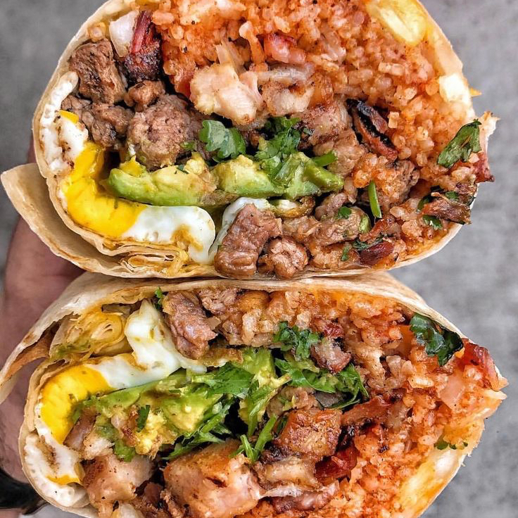 Delicioso mega burrito feito na tortilha de 30cm . Escolha o seu preferido !!!!