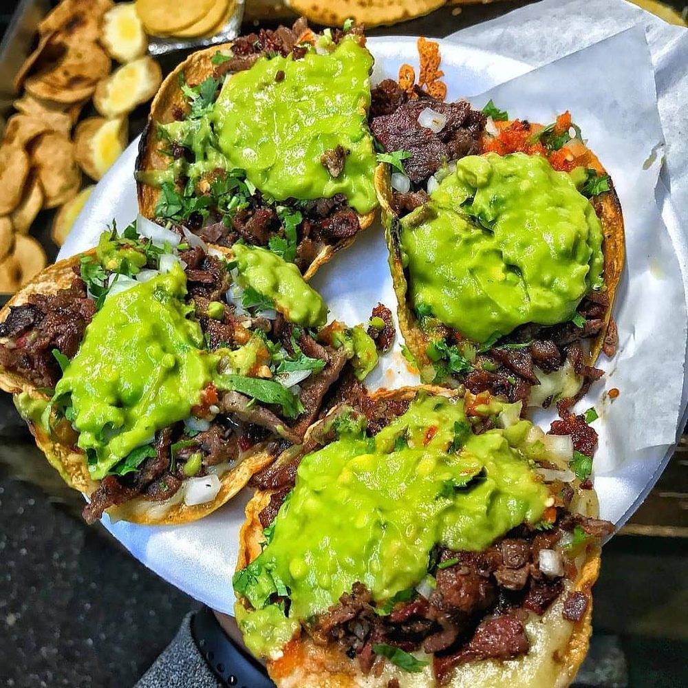 Tostada de Carne Asada