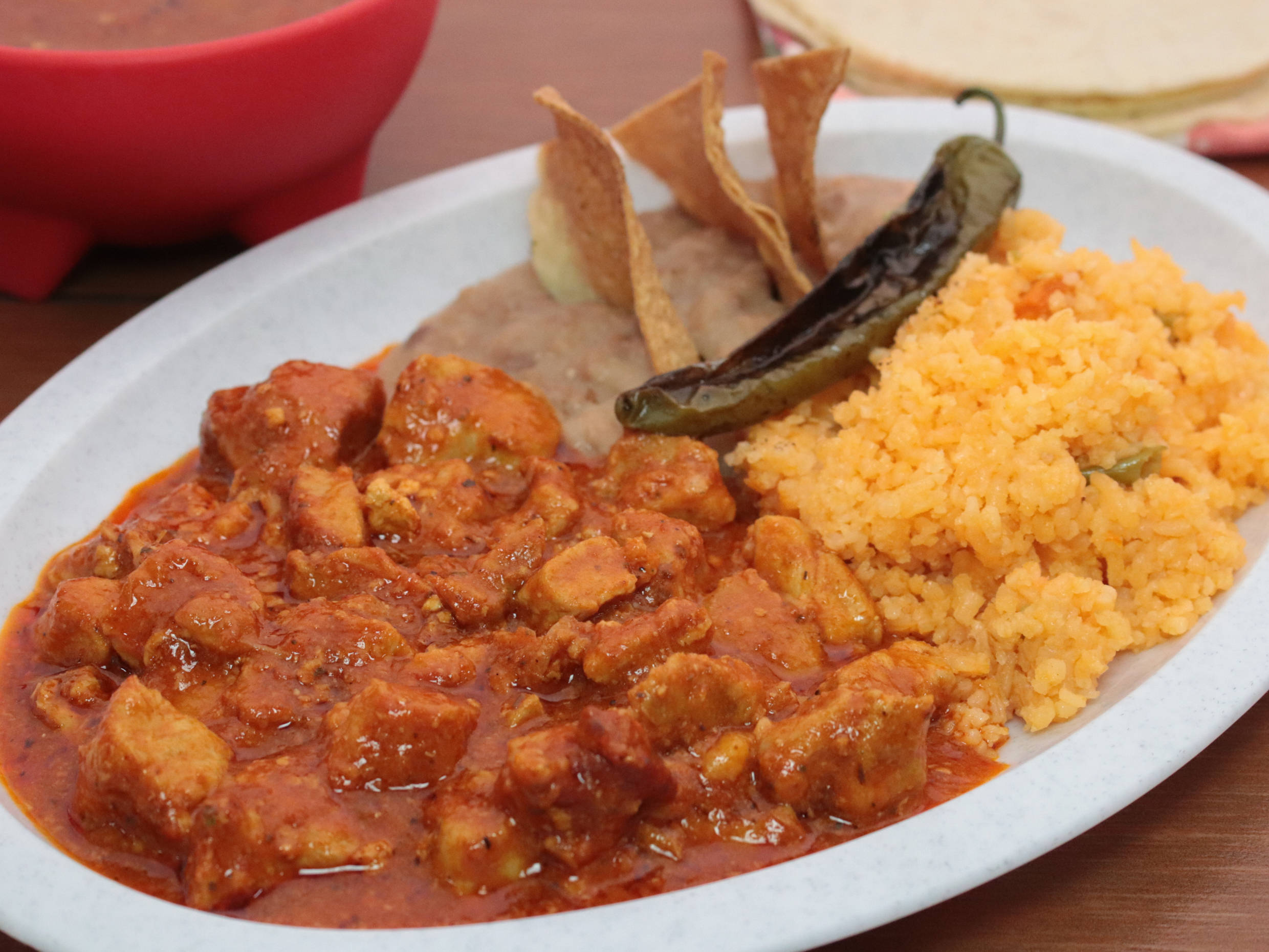 Asado De Puerco con 2 Guarniciones