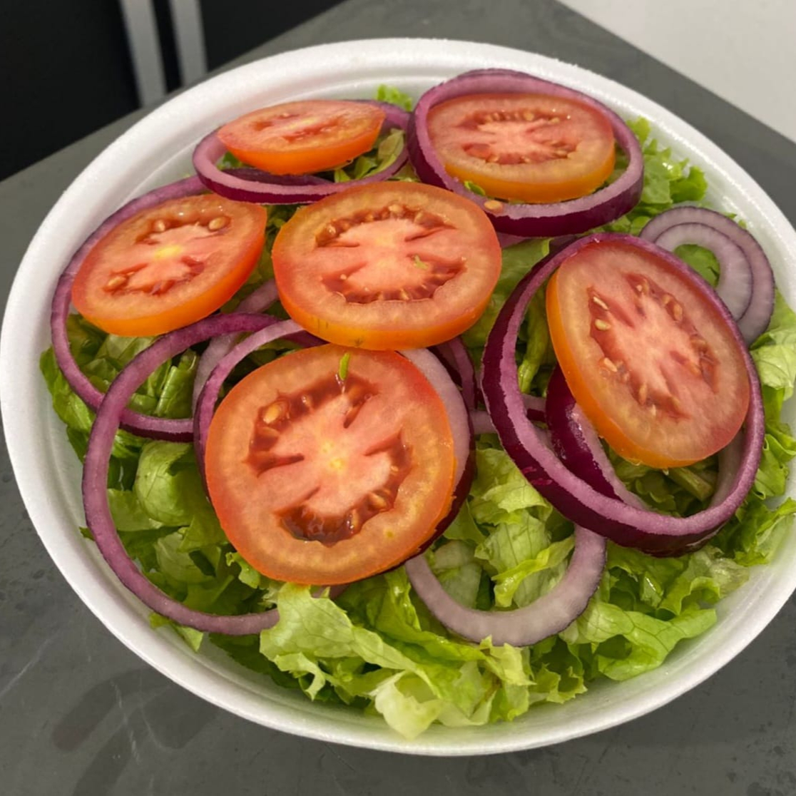 Alface, tomate e cebola