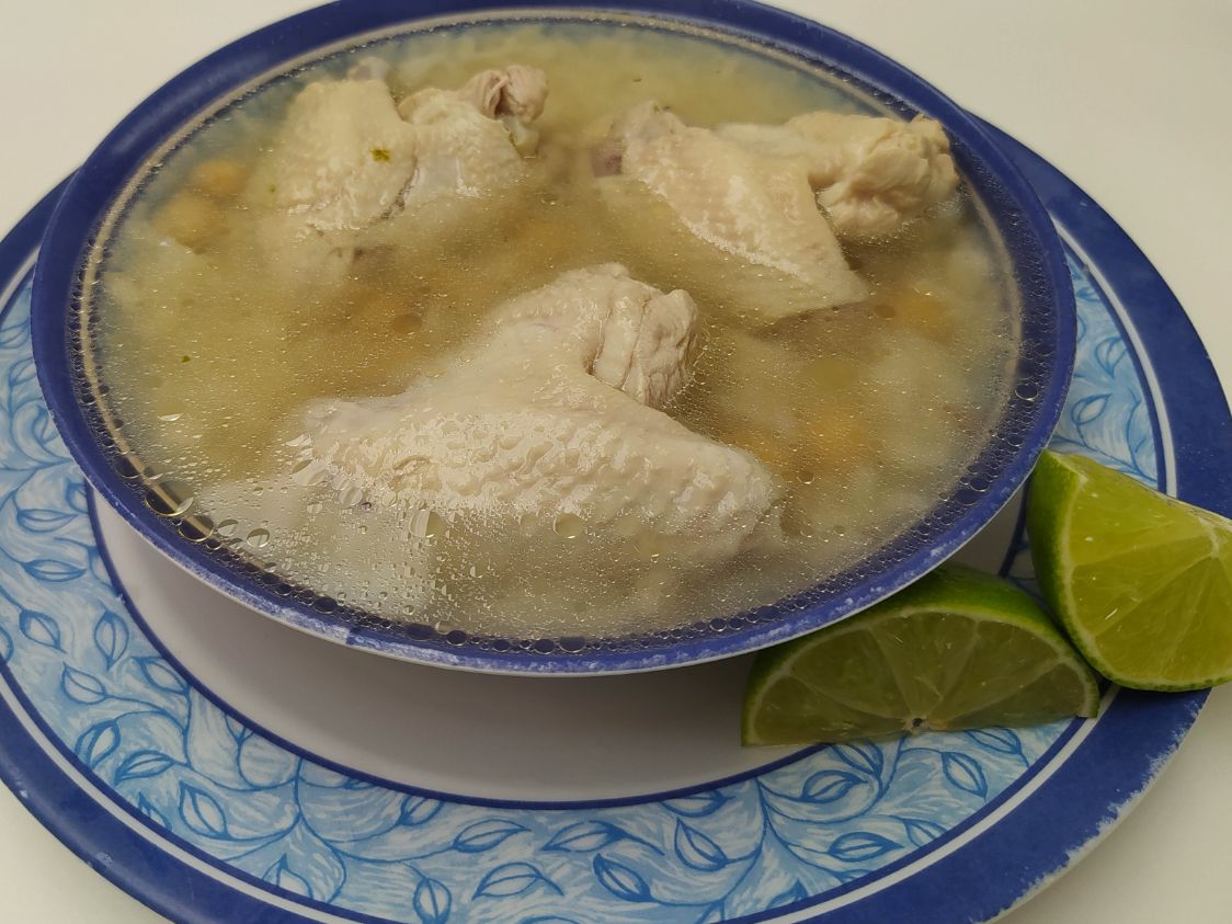 Caldo con Alitas 1 L