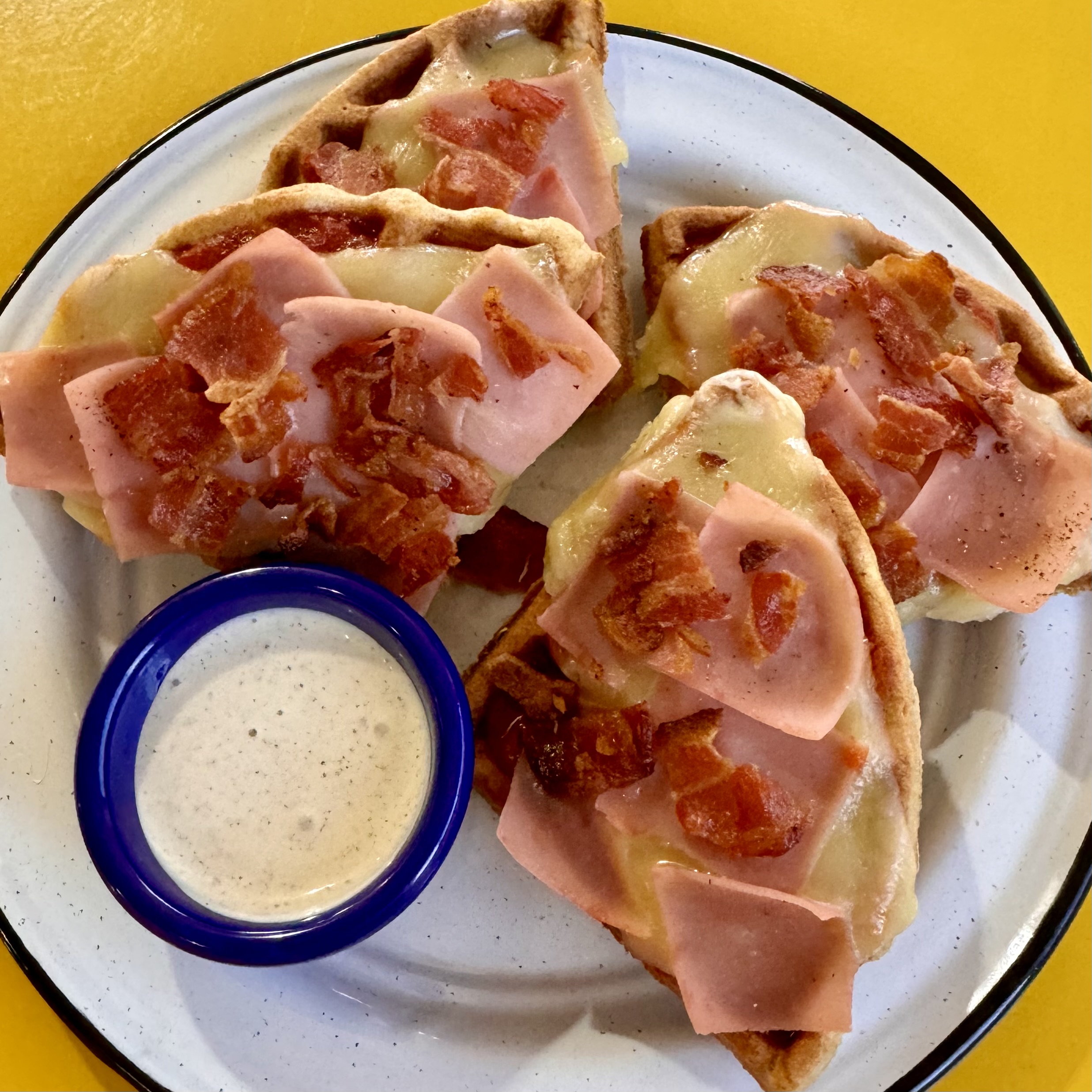 PIZZA WAFFLE