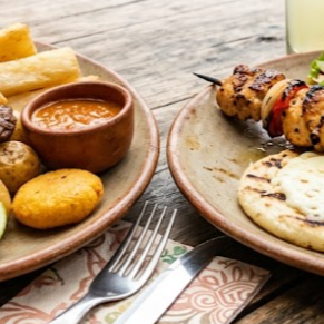 Picada personal+ chuzo de pollo