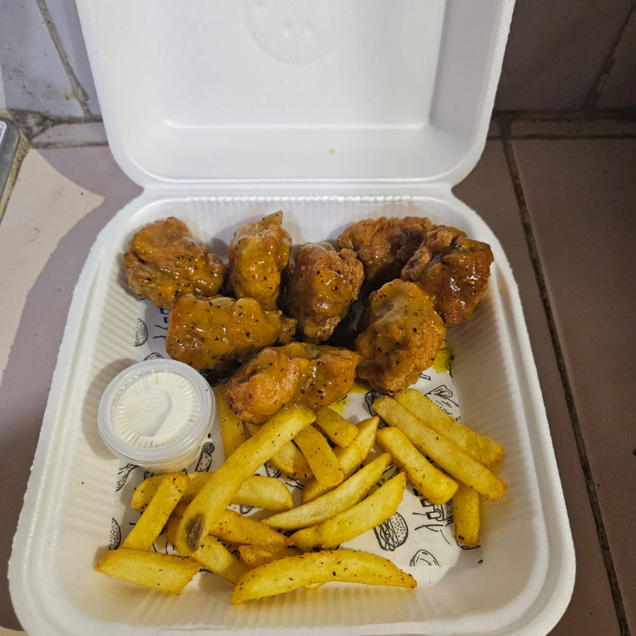 Boneless lemon pepper 8 pzs + porción de francesa